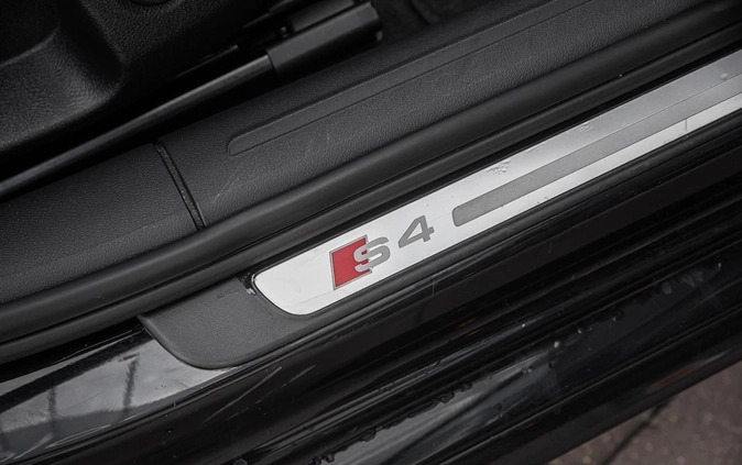 Audi S4 cena 67900 przebieg: 176555, rok produkcji 2009 z Mogilno małe 704